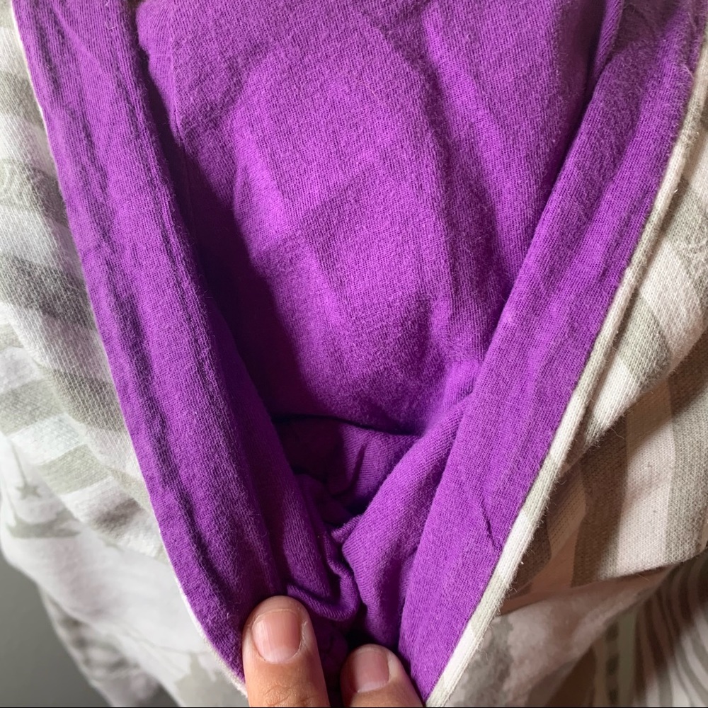 Hurley Junior’s City Graphics Hoodie Sweatshirt - Picture 12 of 14